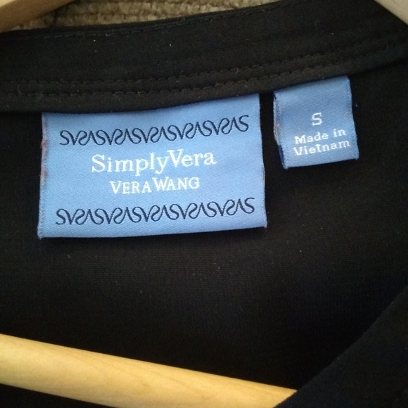 Simply Vera Dress - Picture 6 of 6